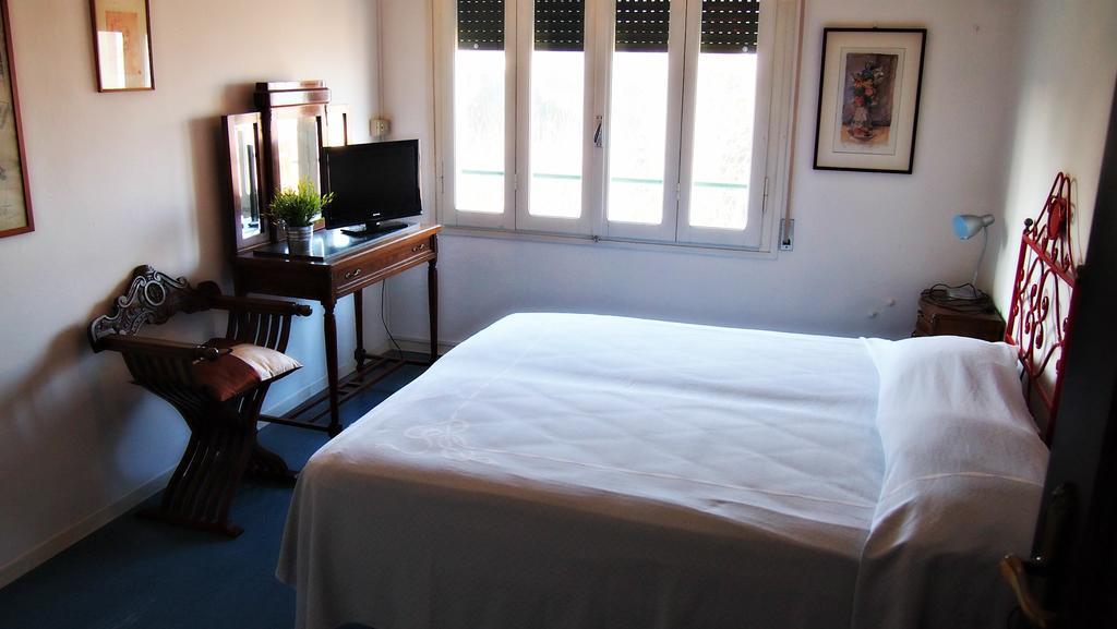 Hotel Villa Furia Bellaria-Igea Marina Oda fotoğraf