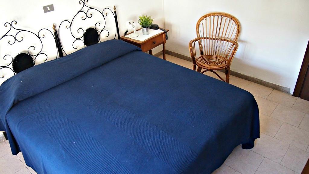 Hotel Villa Furia Bellaria-Igea Marina Oda fotoğraf